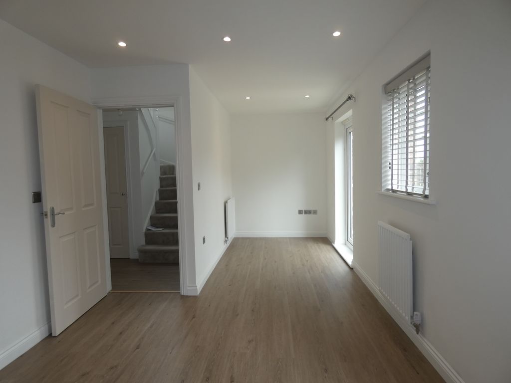 Kitchen/Dining Room- click for photo gallery